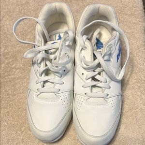 Avis 309  White Sneakers
